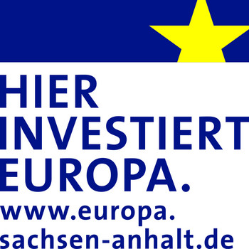 Das Bild zeigt den Slogan "Hier investiert Europa". 