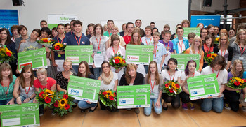 Das Bild zeigt alle Gewinner des futur.ego Schülerbusinessplanwettbewerbs 2012.