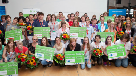 Das Bild zeigt alle Gewinner des futur.ego Schülerbusinessplanwettbewerbs 2012.