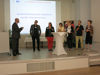 Diskussionsrunde während der Tagung